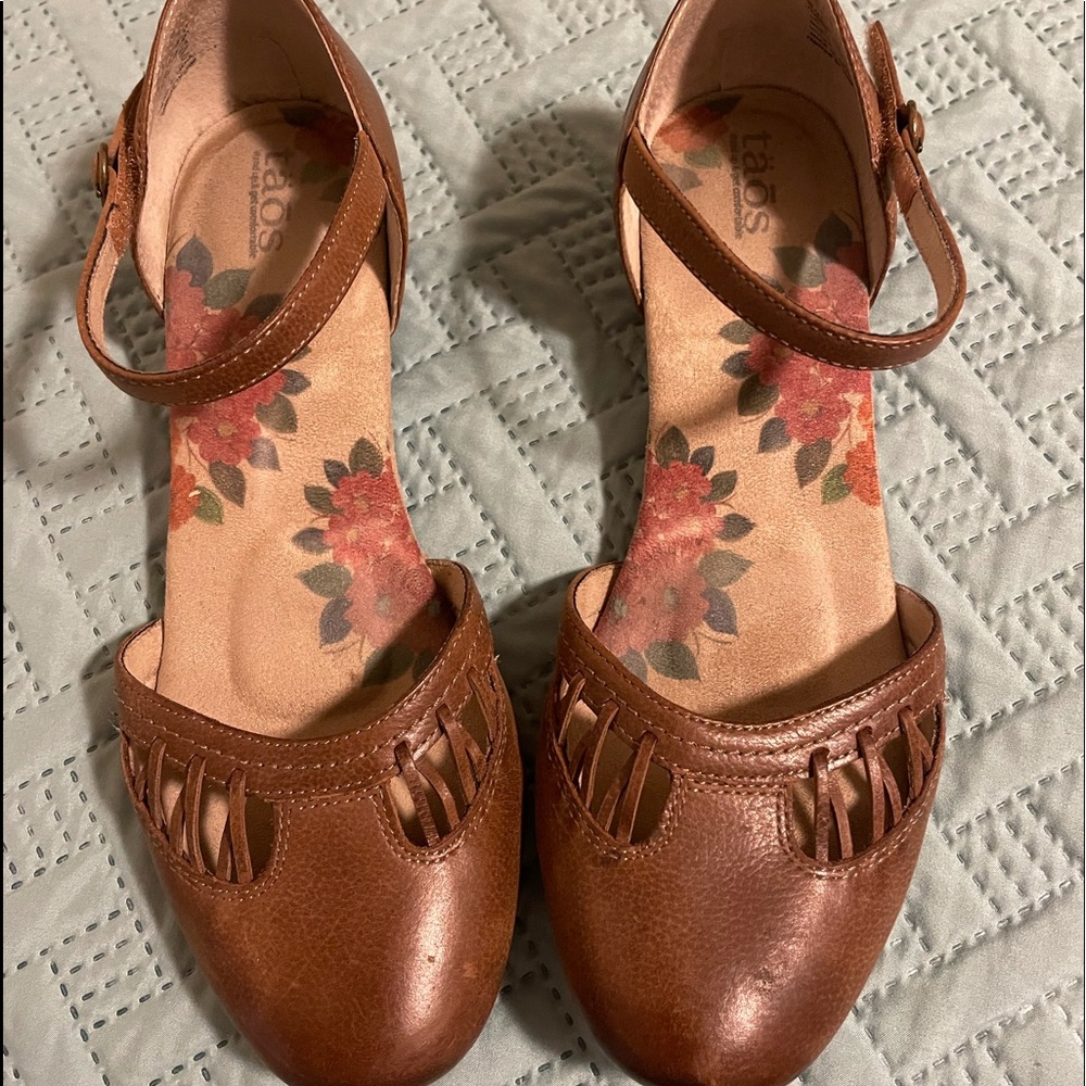 Taos shoes